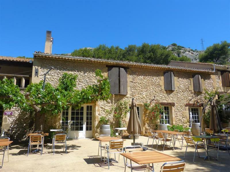 Best Western Domaine De Roquerousse Salon-de-Provence Exterior foto